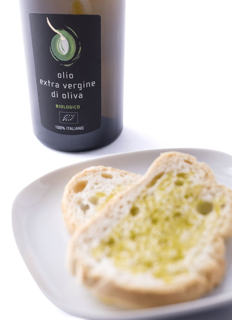 Extra Virgin Olive Oil and bread